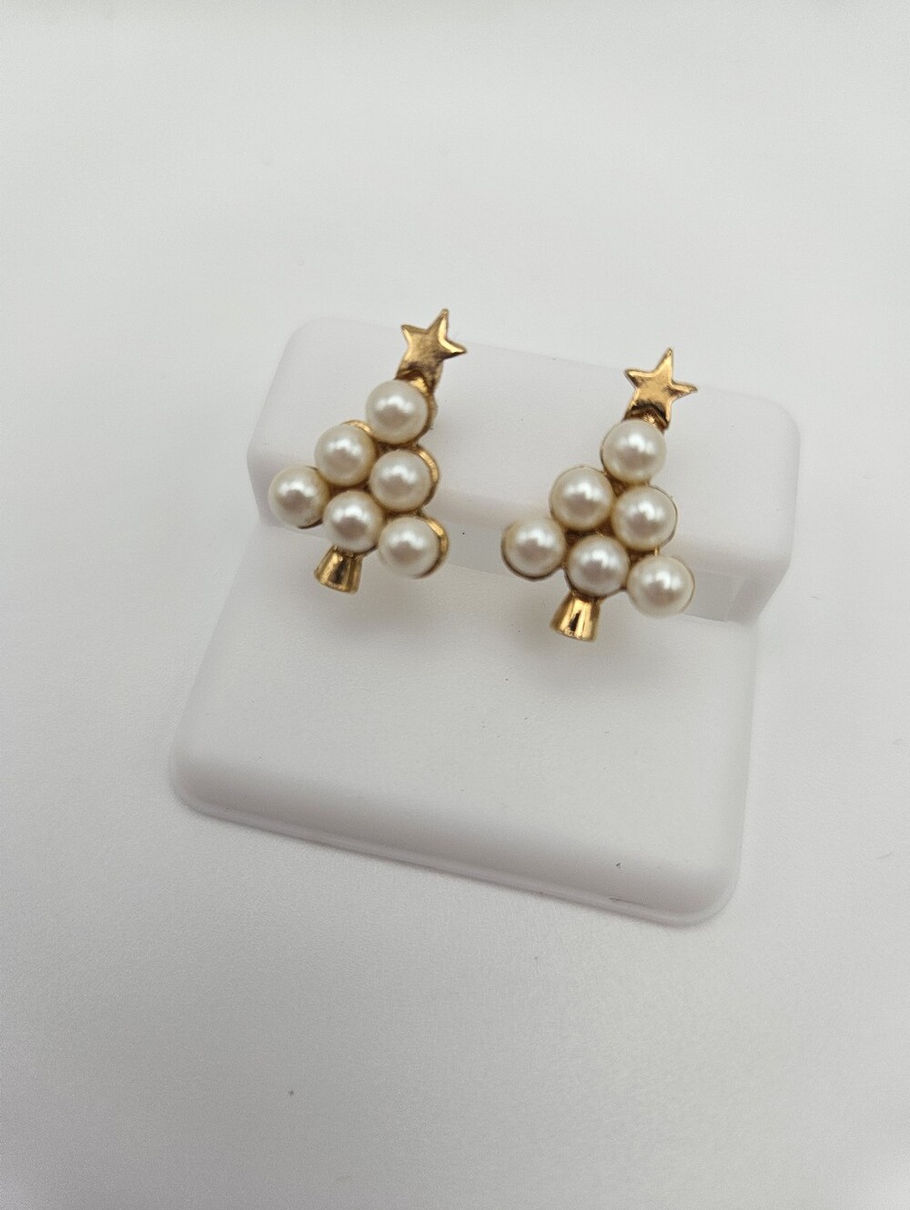 Gold Pearl Christmas Tree Stud Earrings - Elegant Holiday Jewelry
